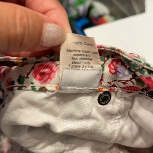 Madewell Multicolor Floral Raw Hem Mini Shorts - Picture 8 of 8